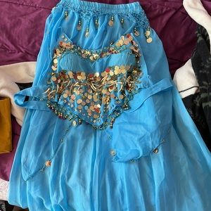 Belly dancing set.